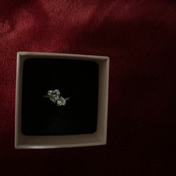 Size 7.5 Pandora Ring 