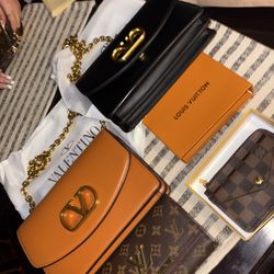 Women’s bags and wallets