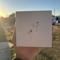 Apple AirPods Pro (2nd generation) Wireless Bluetooth Earbuds MagSafe USB-C Case