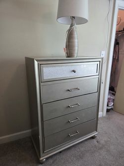 Champagne Glam Dresser and Nightstand and bedroom Set  $160 cash  no cards ! All peices together a set will not break