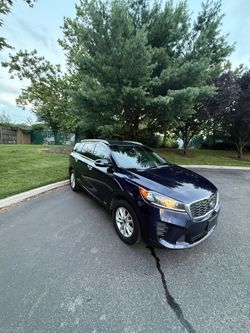 2020 Kia Sorento GDI – 3rd Row – Clean Title – 139k Miles