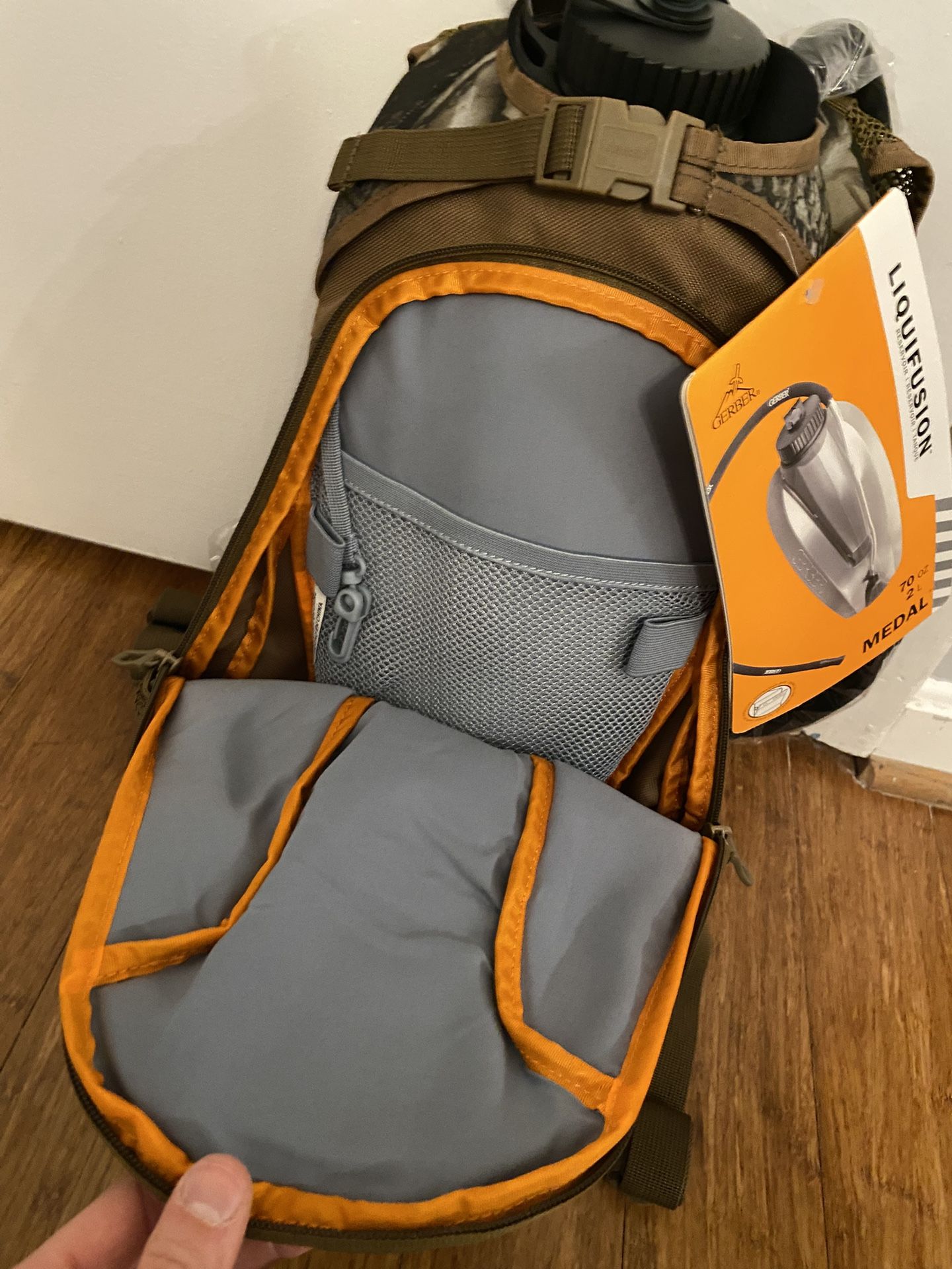 70 Ounce Hydration Pack