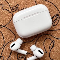 Apple AirPods Pro Wireless Earbuds with MagSafe Charging Case. Active Noise Cancelling