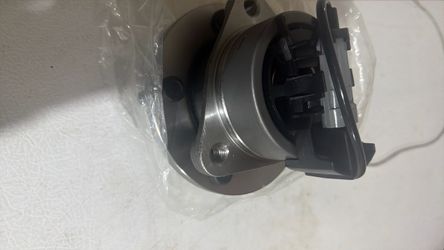 Front Driver or Passenger Side Wheel Hub and Bearing