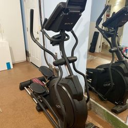 Elliptical Exercise Machine - Everything Works!