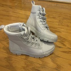 NEW!! Dr. Martens Women's Size 8 Combs Poly Casual Lace Up Boot White/Gray