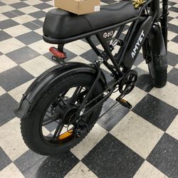  V9-G60 Electric Bike — $700, brand new in box.