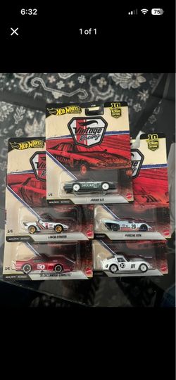 Hot Wheels Premium Vintage Racing 5-Car Set