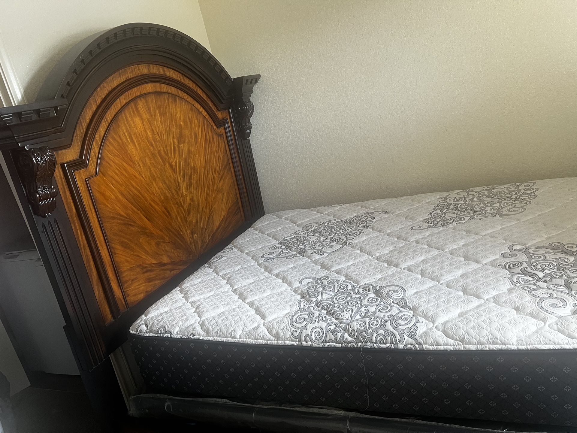 Queen Size Bed Frame 