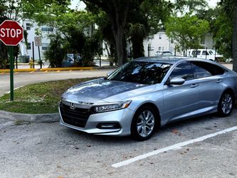 Honda Accord Sedan Silver