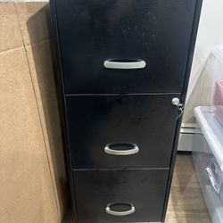 File Cabinet 3 Drawers 