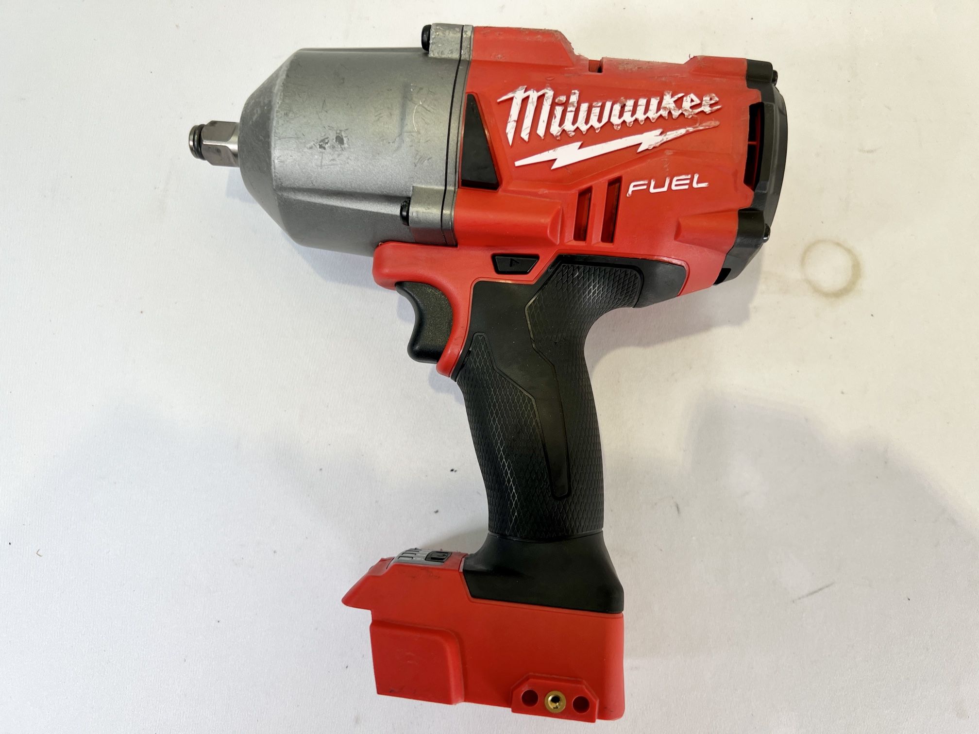Milwaukee 2767-20 M18 FUEL High Torque 1/2" Impact Wrench with Friction Ring(Tool Only)