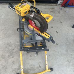 Dewalt Saw 