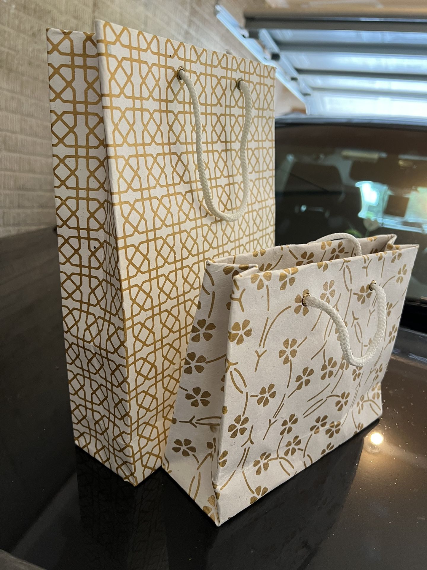 11 Gift Paper Bags