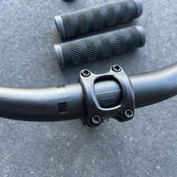 Giant Contact Handle Bar And Stem