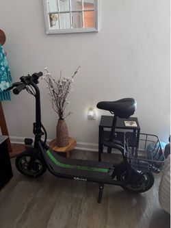 Goflow Electric Scooter with seat Like new!