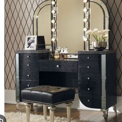 AICO Michael Amini and Jane Seymour Hollywood Swank Vanity in Black Iguana with Light Up Mirror