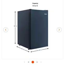 Magic Chef Mini fridge 