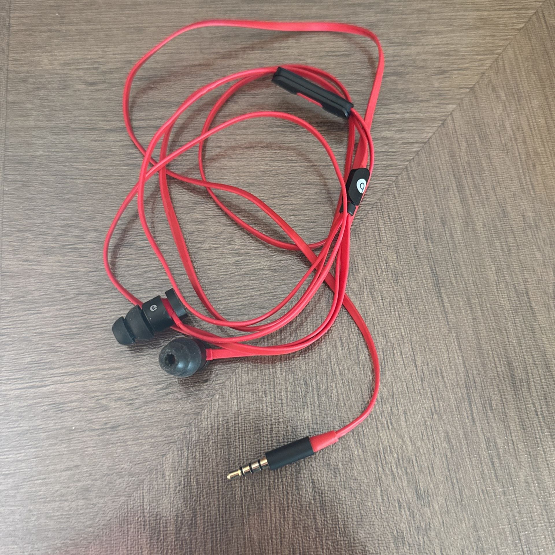 Beats Earphones Best Offer