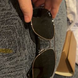 Men’s ray ban sunglasses .