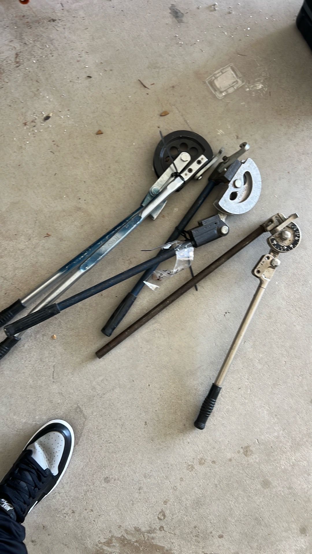 3 rigid pipe benders