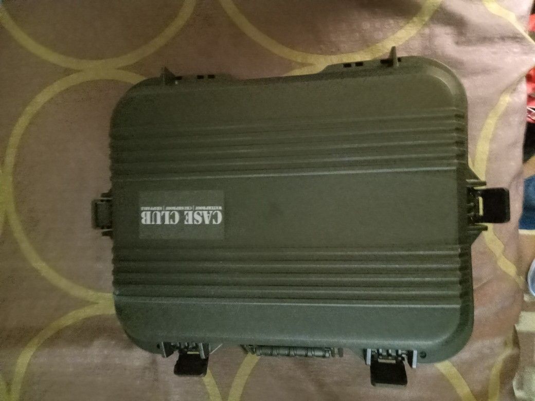 Case Club Lock Box