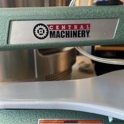 Scroll Saw 16" Central Machinery Variable Speed