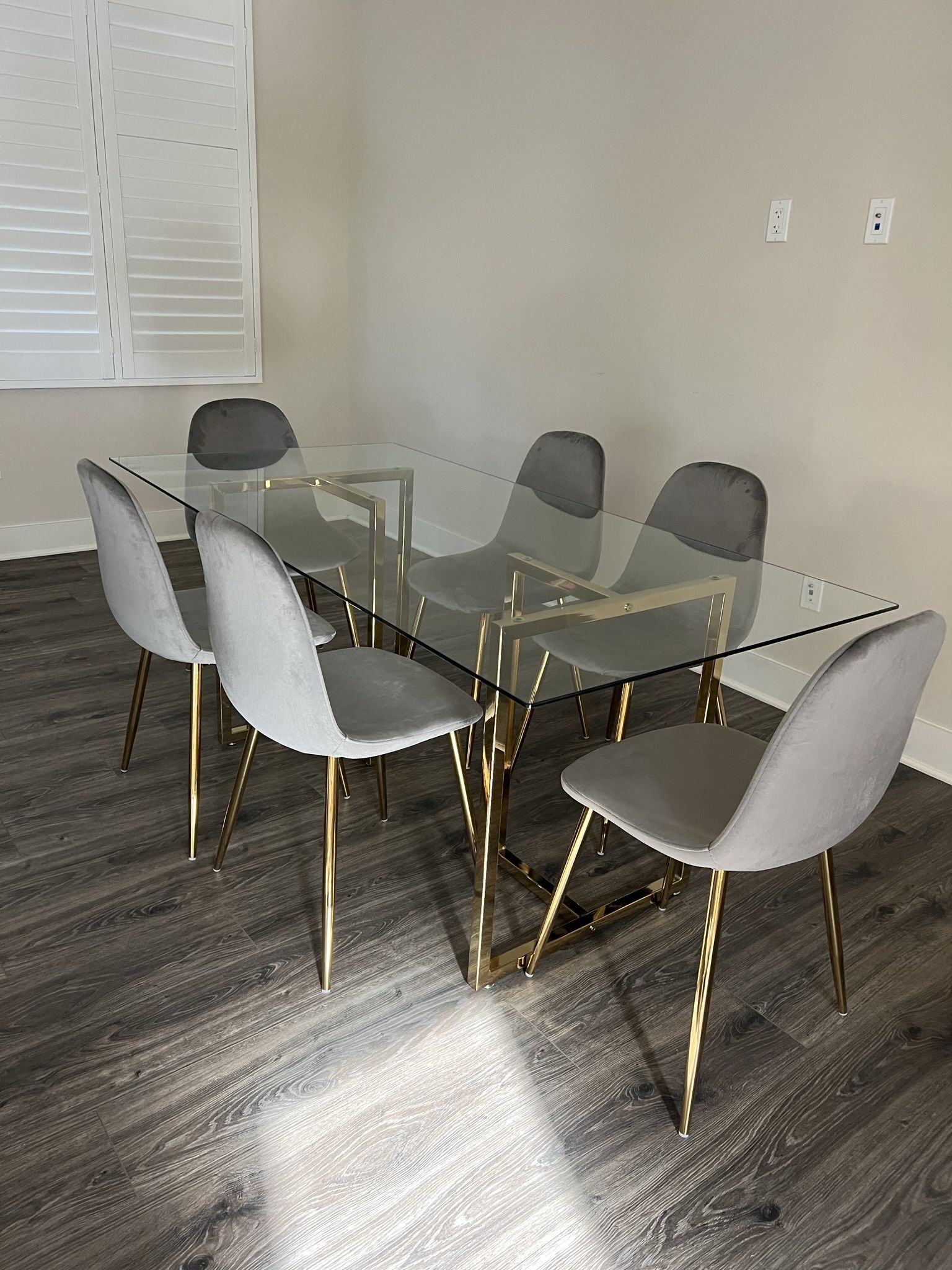 6 People Glass Dining Set With Velvet Chairs