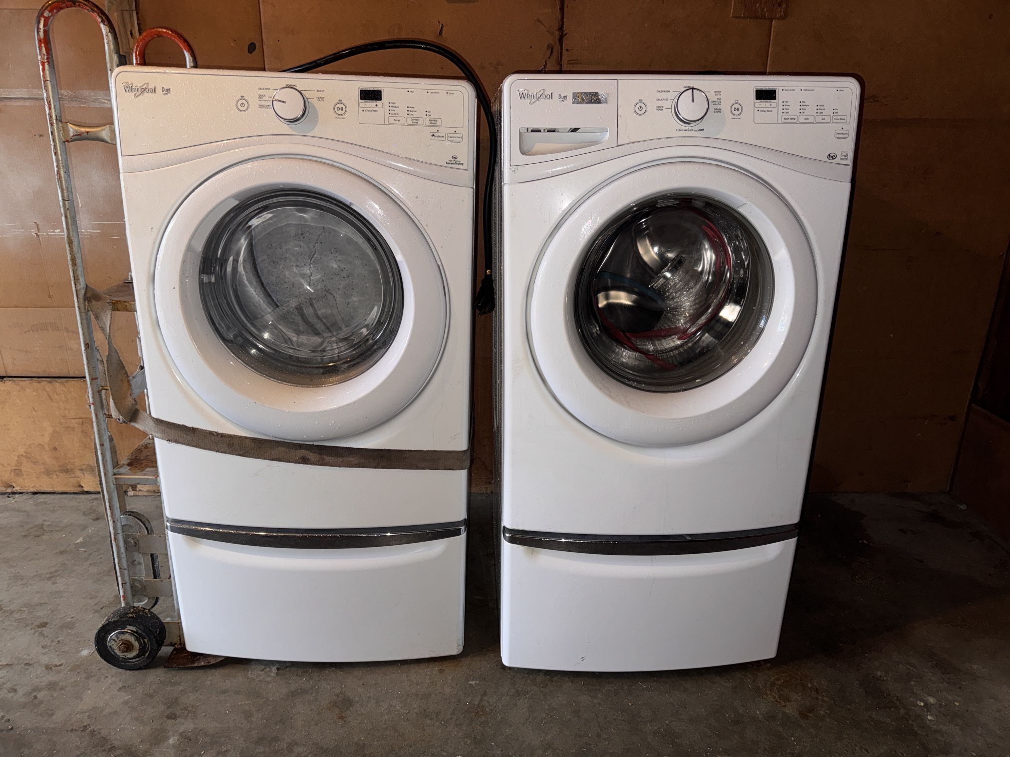 Whirlpool duet Washer And Dryer Set With Pedestals