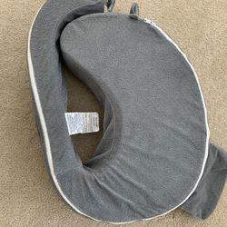 Nursing pillow
