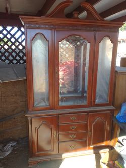 (Pick Up Only) China cabinet "(With Glass Shelvings None Are Broken Or Cracked Very Pristine Condition)