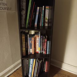 3ft Tall Dark Brown 3 Teir Bookshelf!