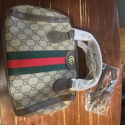 Brand New Gucci Purse 