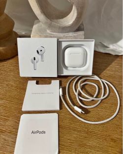 Apple AirPods Pro with Charging Case