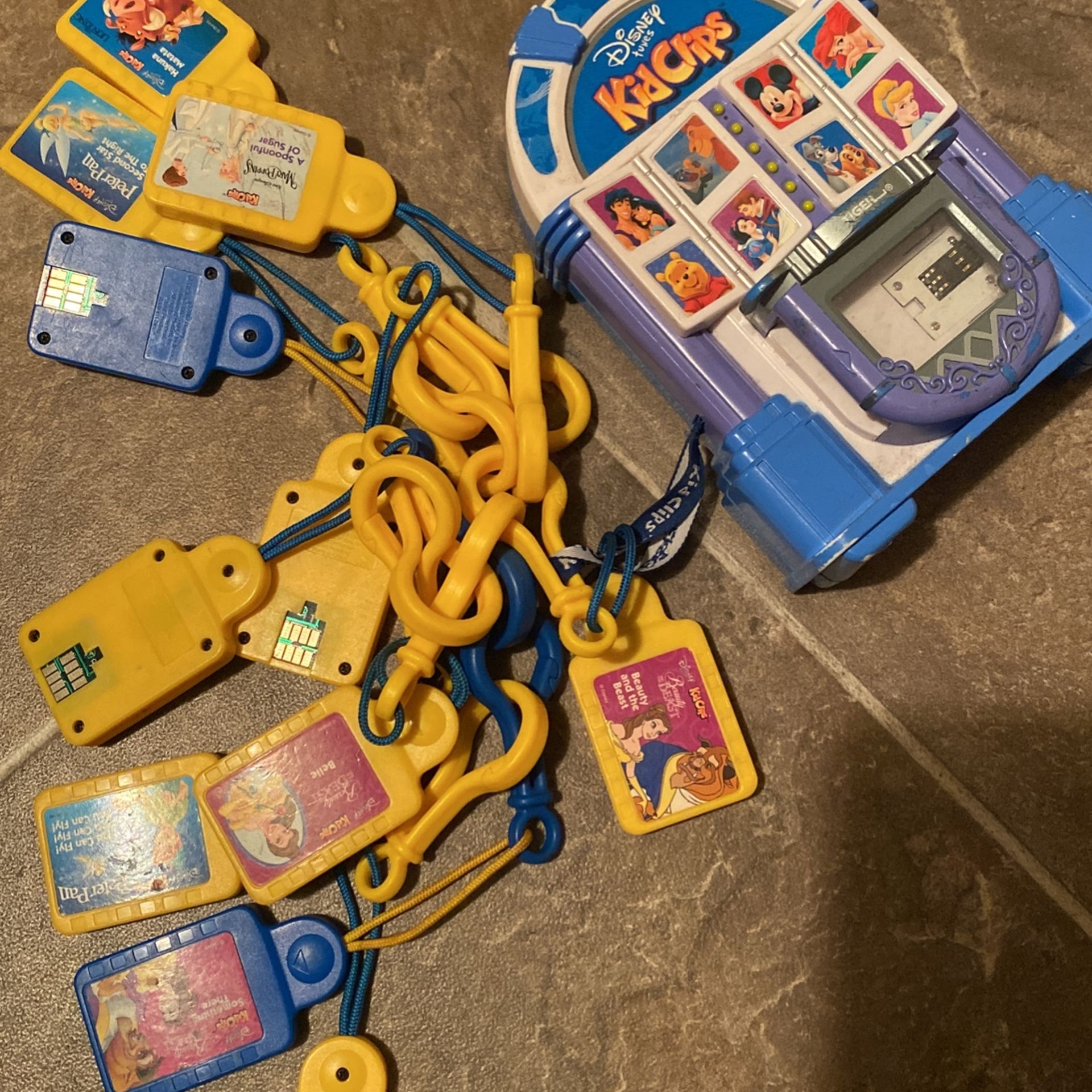 Vintage Disney Tunes Kidclips