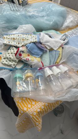 Pomos Y Baberos De Bebe 