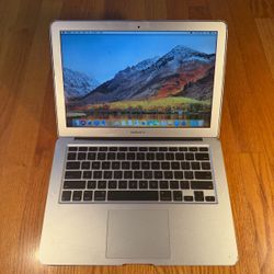 MacBook Air 13in 256GB Excellent Condition
