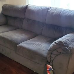 GOOD COUCH FOR CHEAP! $40
