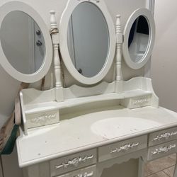 Vanity 
