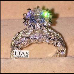 New 18k White Gold Wedding Ring Set 