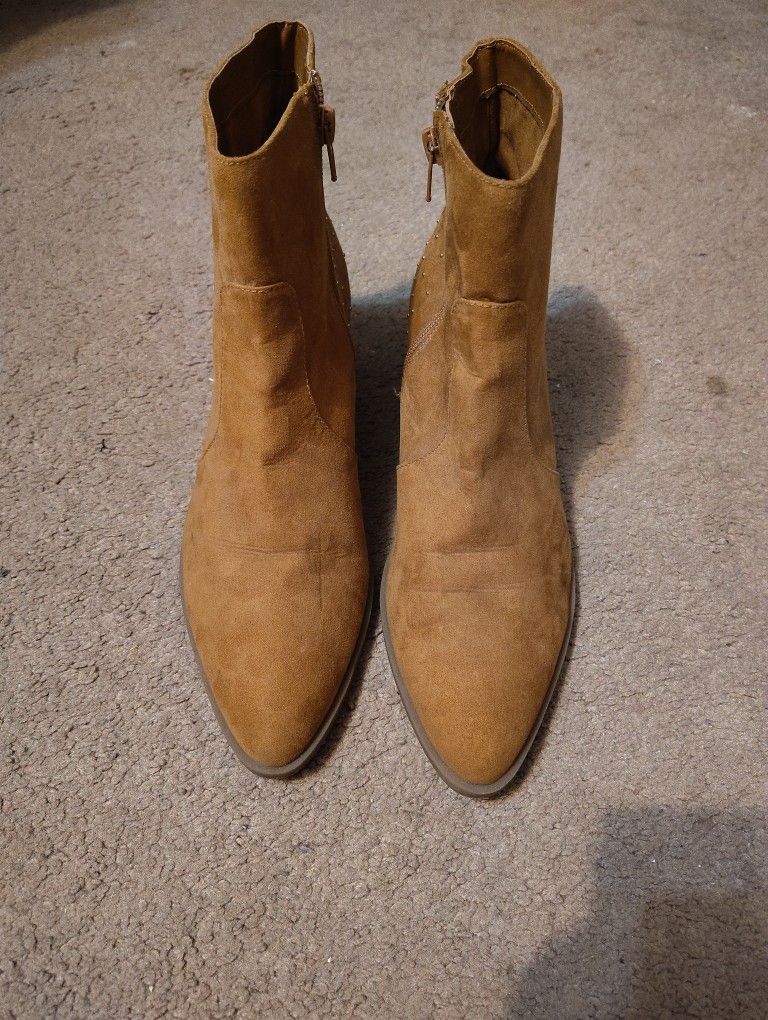 Women's GUESS Boots