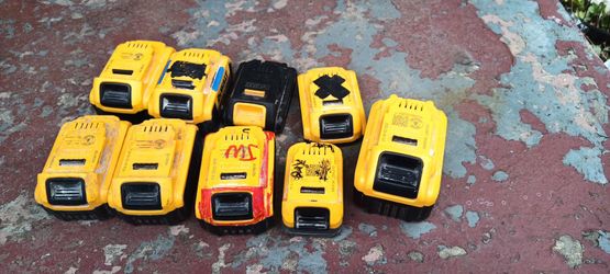 DeWalt  Batteries Lot of 9