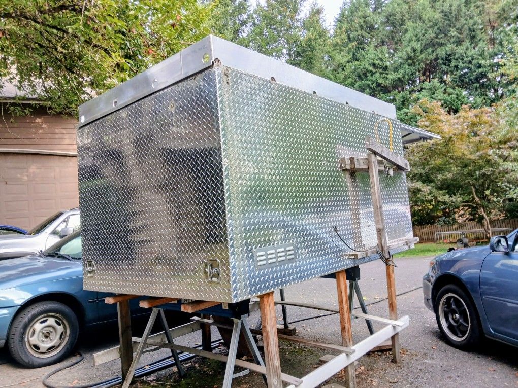2021 Diamond plate custom Universal -camping/storage
