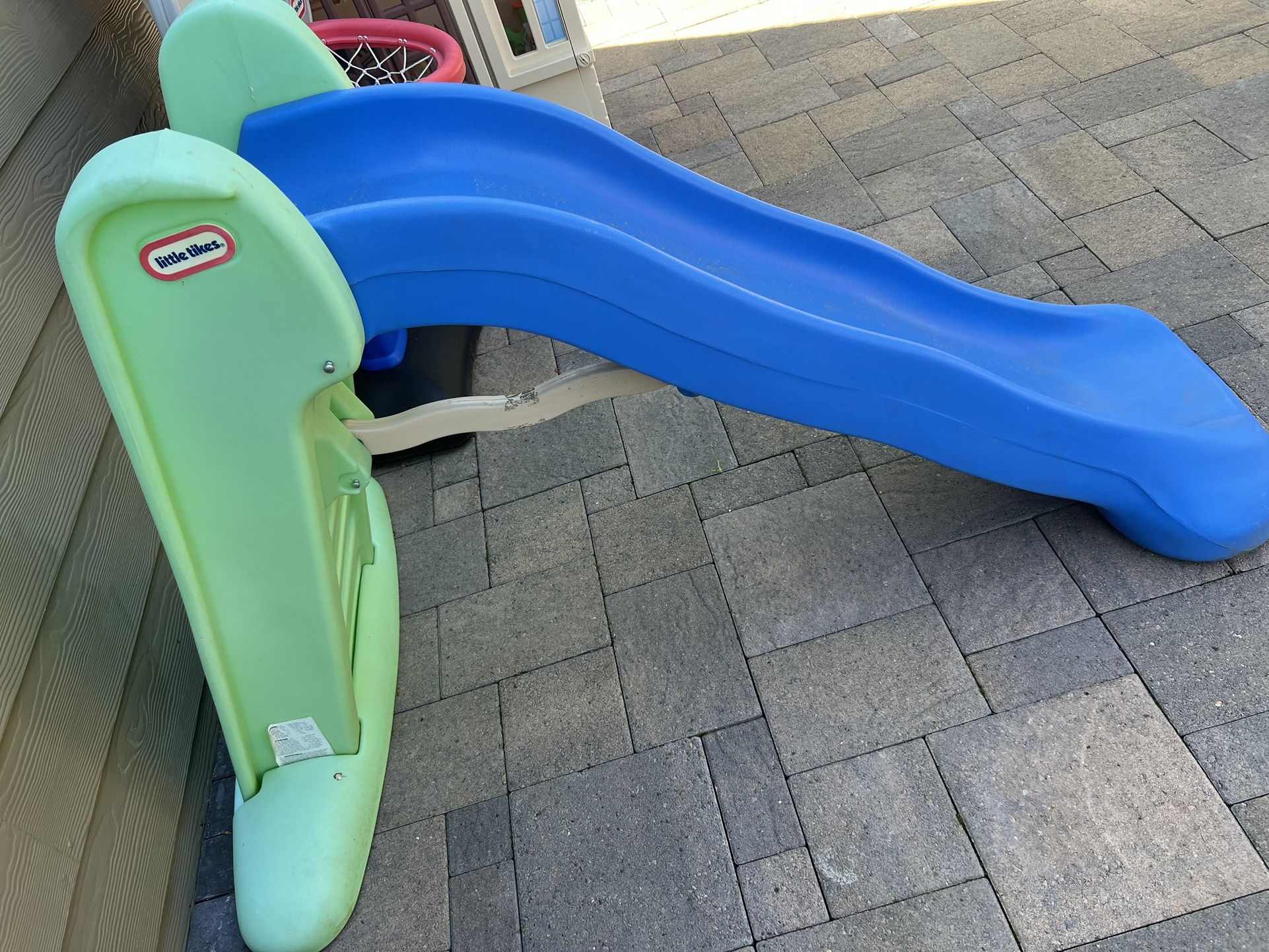 Little Tikes Outdoor Slide (Sale Pending)