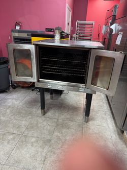 Commercial oven electric used