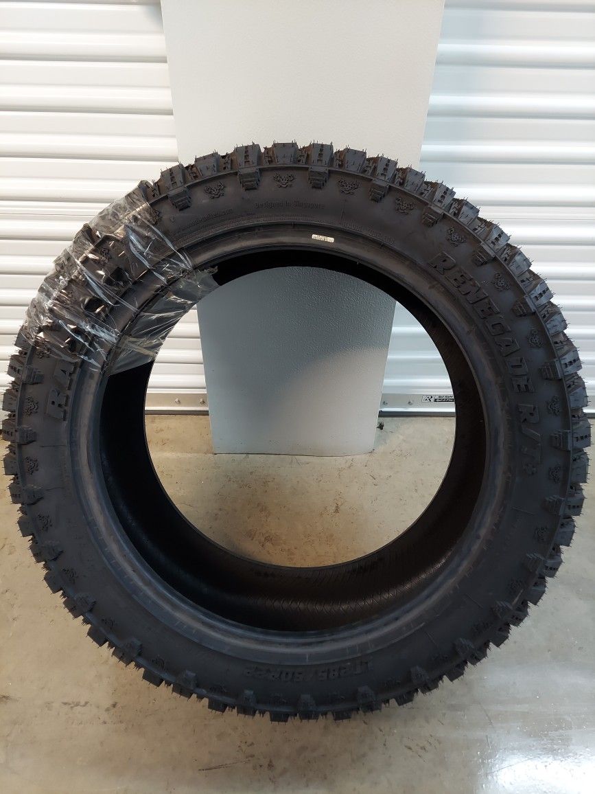 285 50 22 Tires