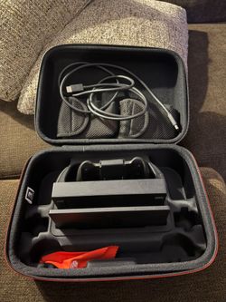 2 Nintendo switches