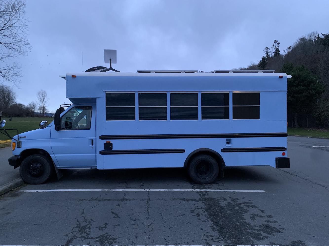2001 Ford E450