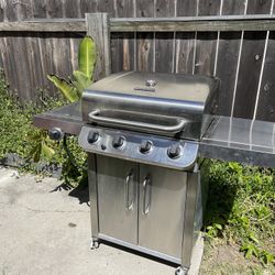 Char-Broil 4 Burner Gas Grill