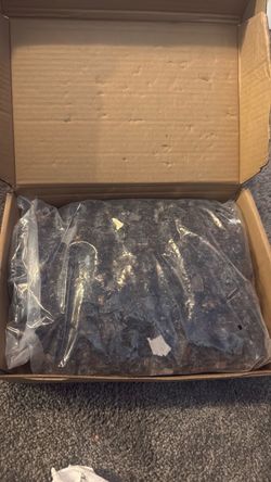 10 Lbs of reflective crushed glass for decoration/fireplace